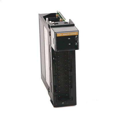 安全リレーを監視しているアレン ブラッドリー440R-E23161 MINOTAUR